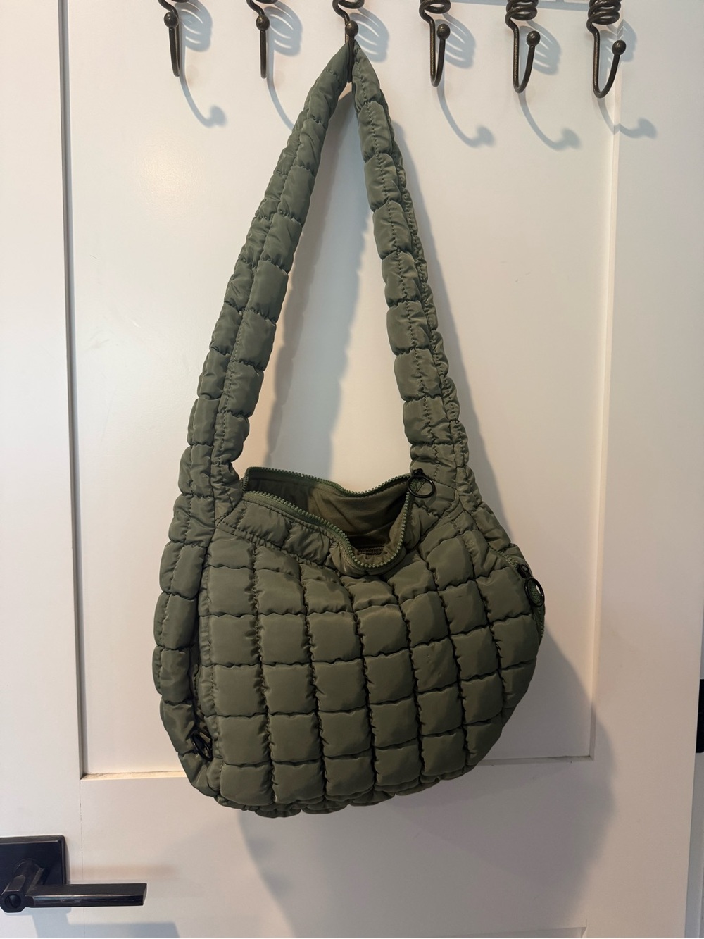 Street Level Quilted Shoulder Bag in Olive